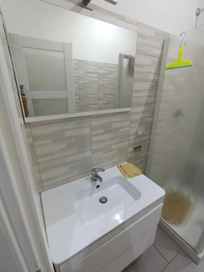 Apartament Famagosta Milanoアパートメント アパート