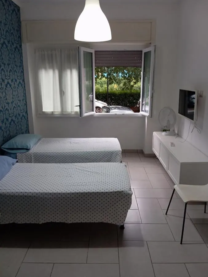 Apartament Famagosta Milanoアパートメント 0*, ミラノ