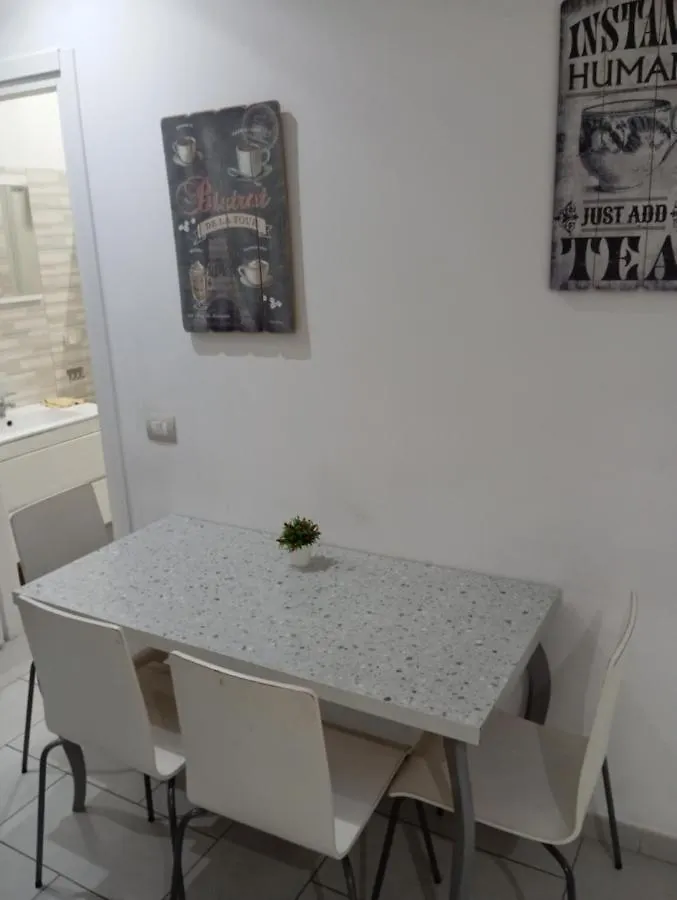 アパート Apartament Famagosta Milanoアパートメント