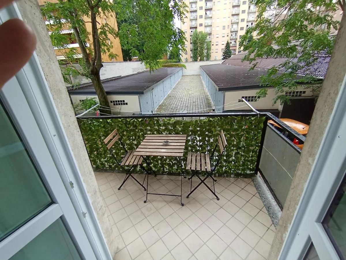 Apartament Famagosta Milanoアパートメント